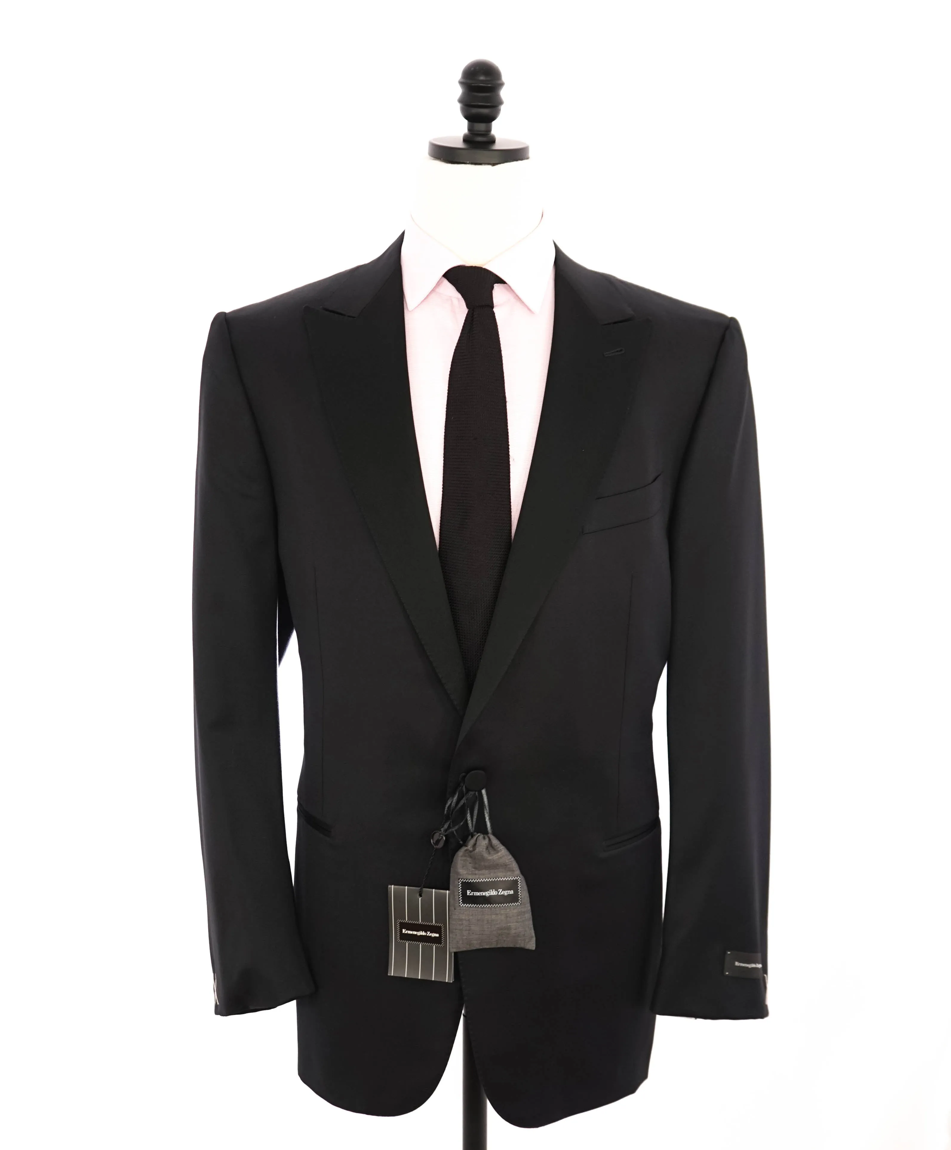 $2,995 ERMENEGILDO ZEGNA - PEAK LAPEL Tuxedo Dinner Jacket 1-Piece - 48R