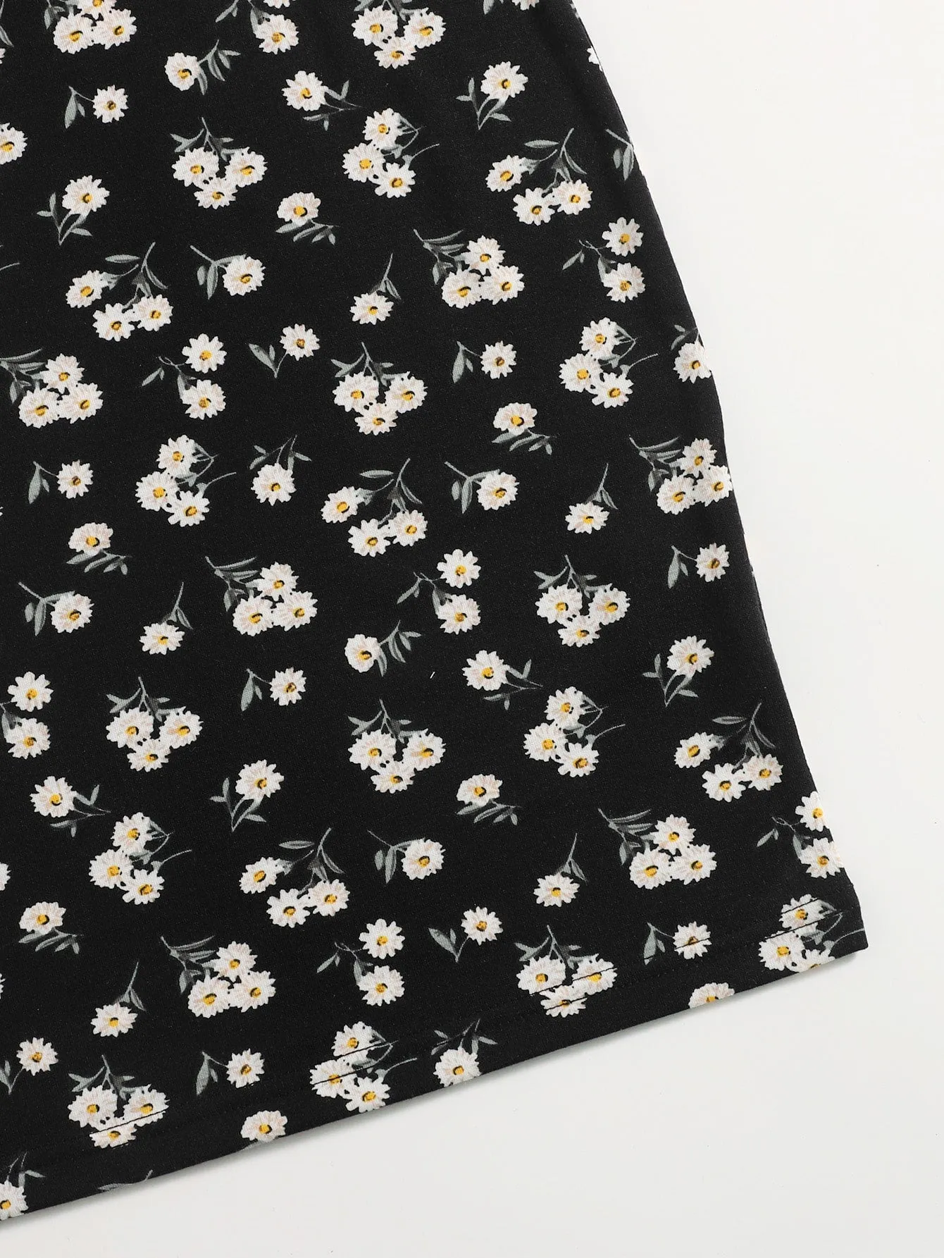 Frilled Strap Tie Front Ruched Bust Daisy Floral Dress
