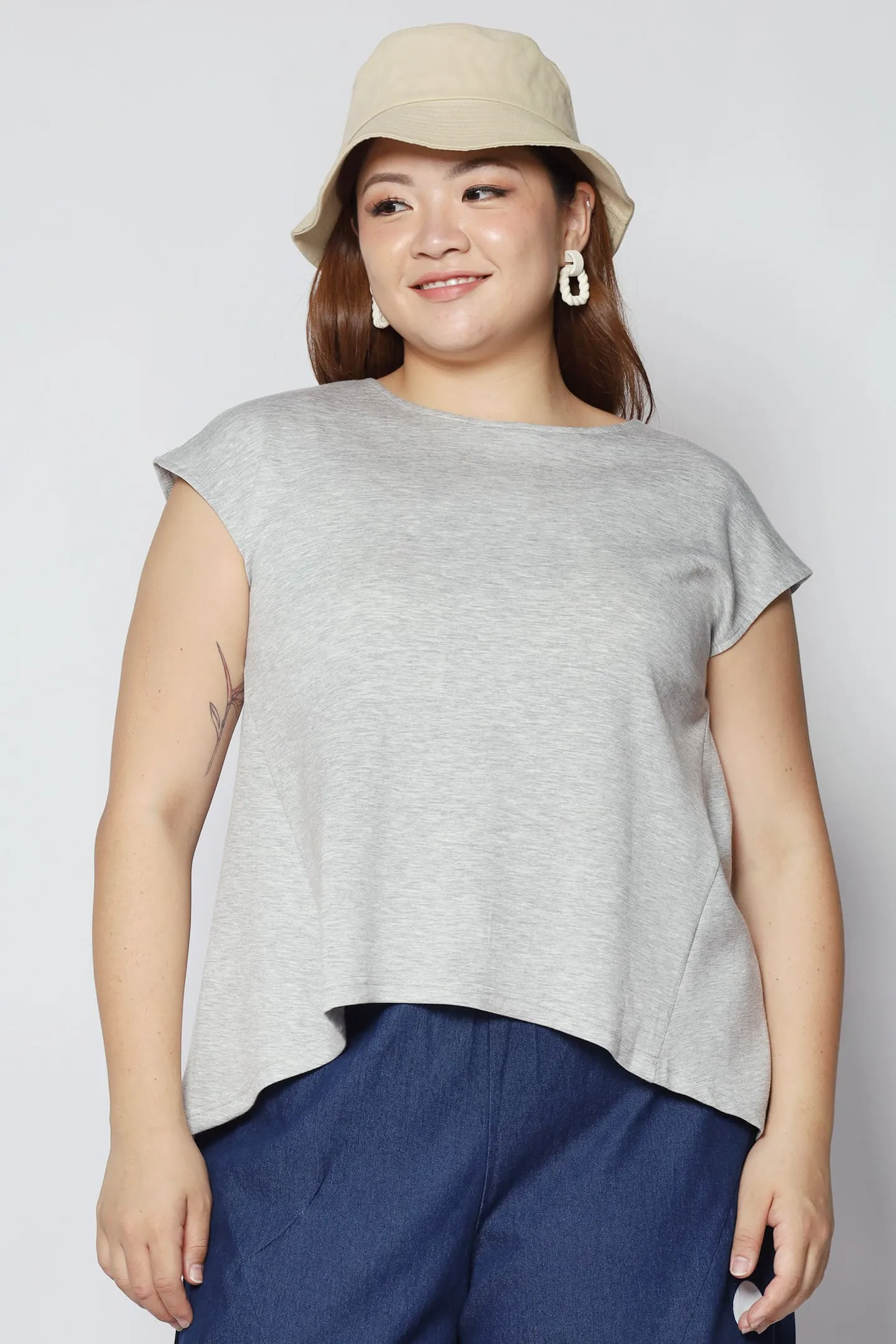 Jesslyn Top in Grey