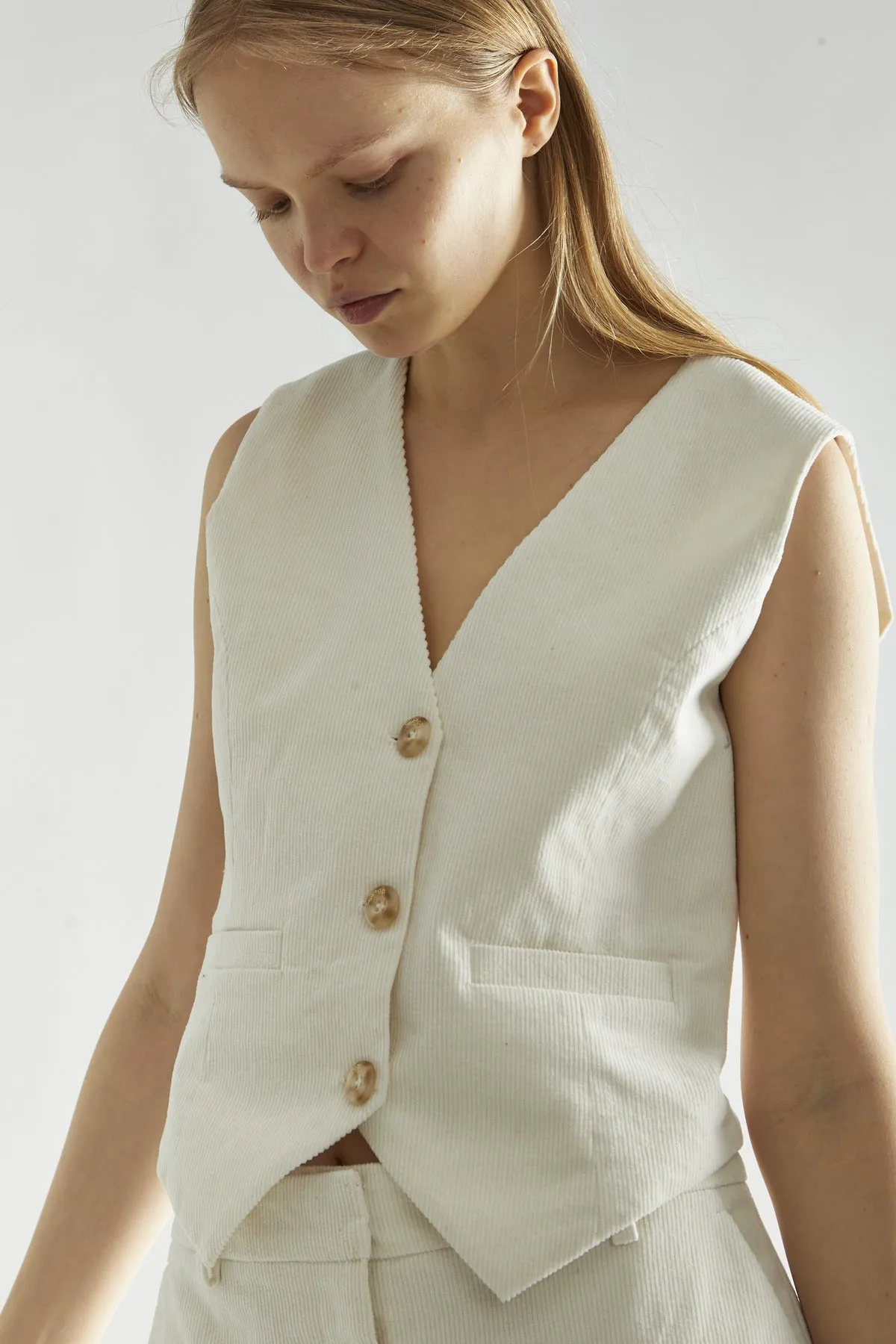 Lisa Vest