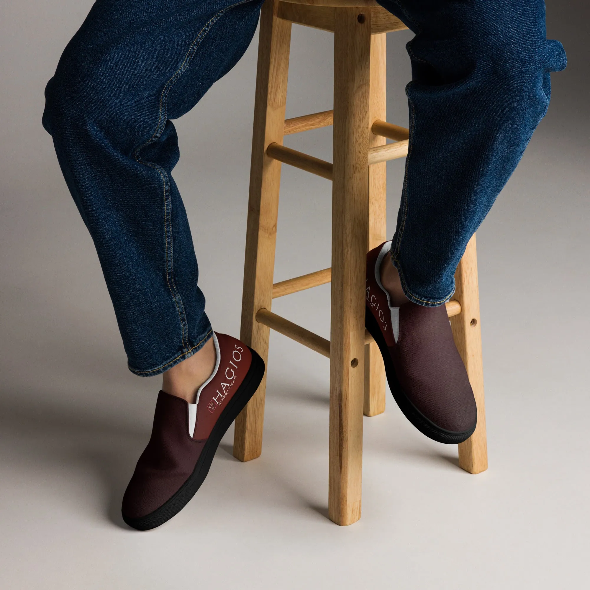 Men’s slip-on canvas shoes